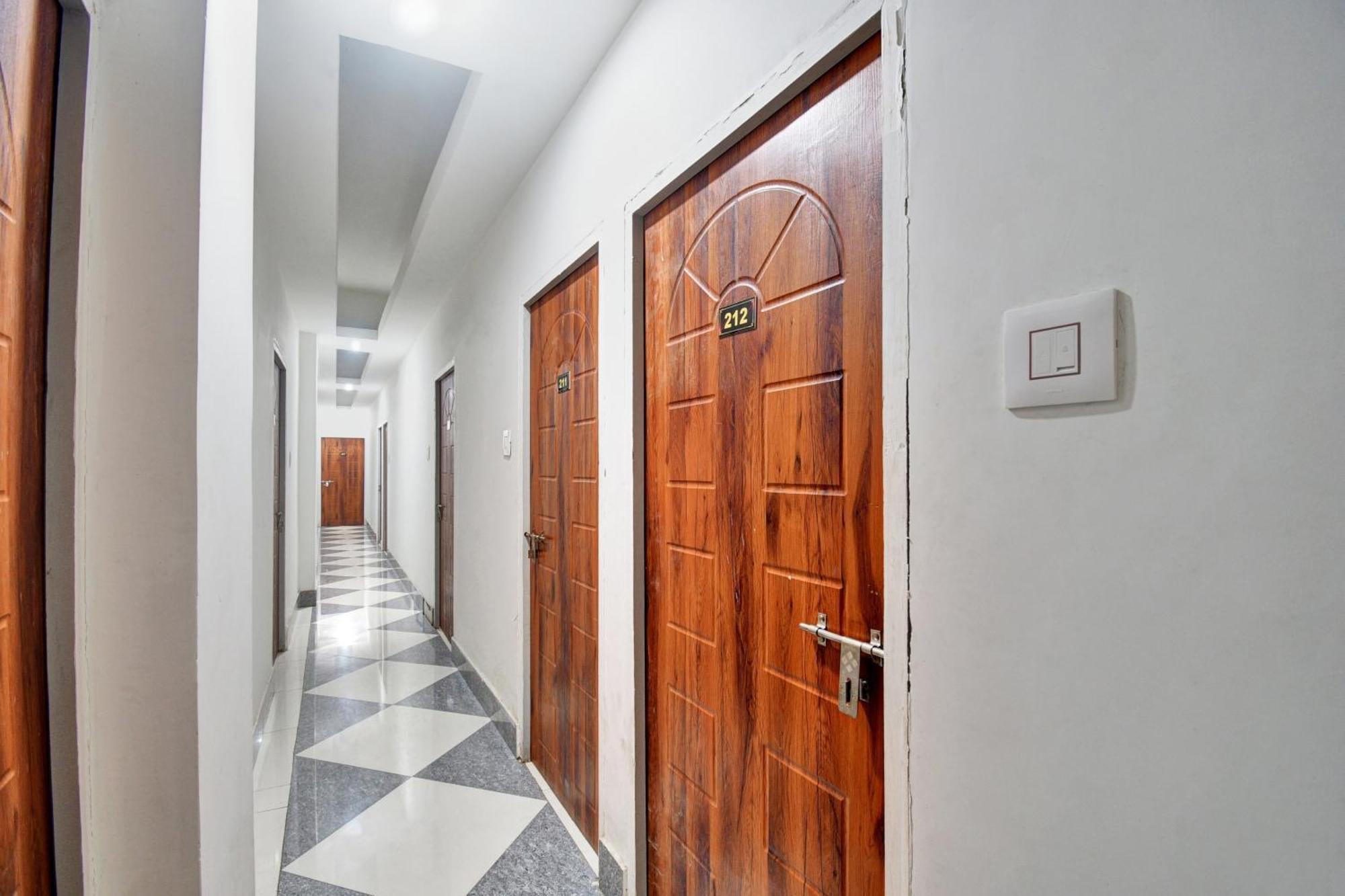 Super Hotel O Royal Empire Kolkata Ngoại thất bức ảnh